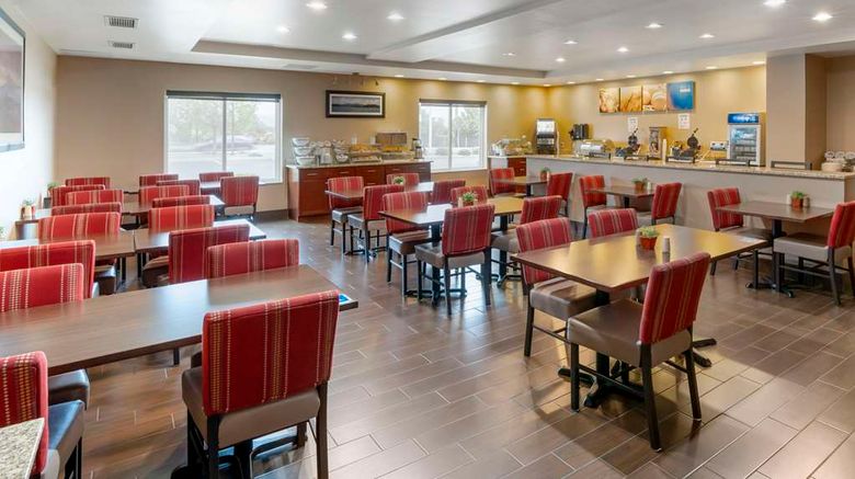 <b>Comfort Suites-Lake Shasta Restaurant</b>. Images powered by <a href="https://iceportal.shijigroup.com/" title="IcePortal" target="_blank">IcePortal</a>.