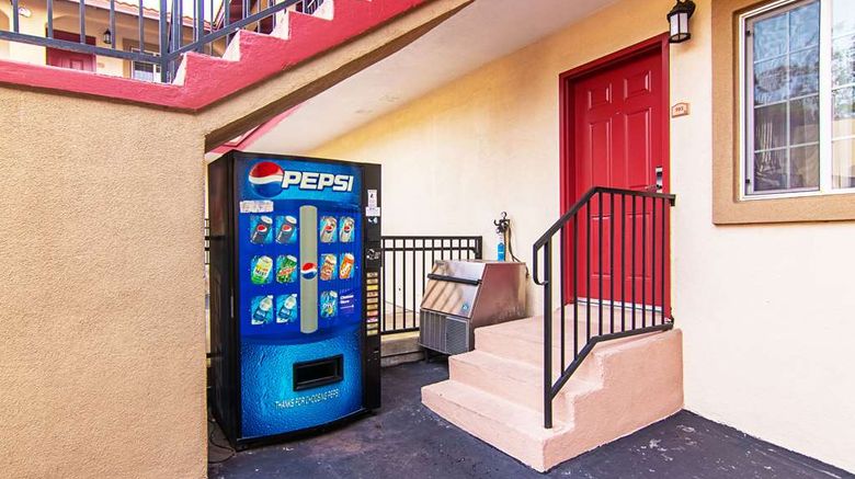<b>Econo Lodge Long Beach Other</b>. Images powered by <a href="https://iceportal.shijigroup.com/" title="IcePortal" target="_blank">IcePortal</a>.