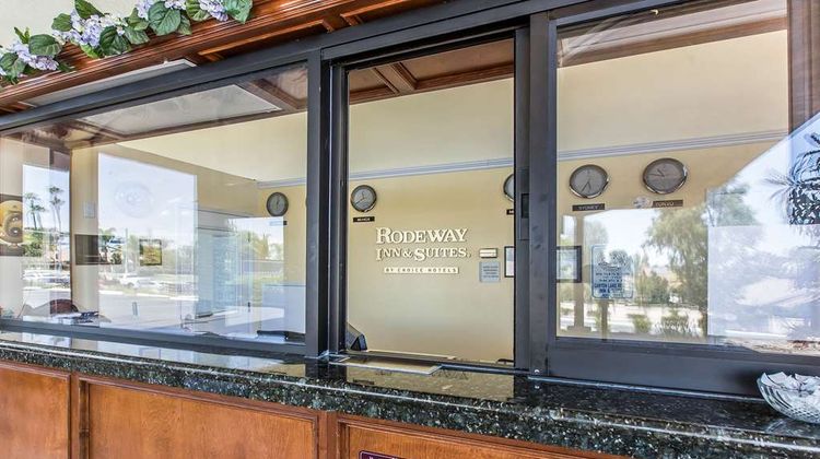 Rodeway Inn & Suites Canyon Lake Lobby