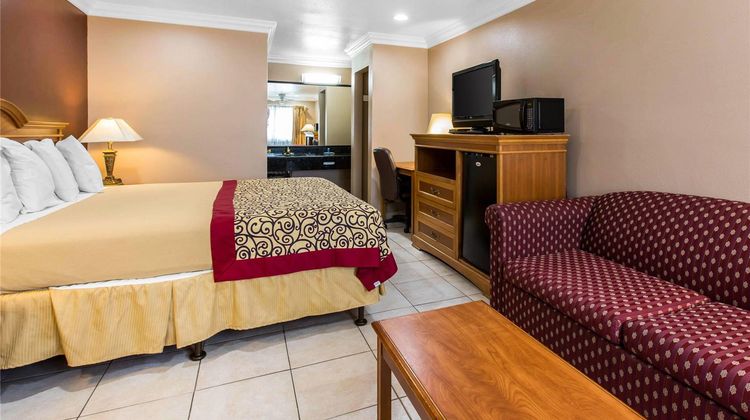 Rodeway Inn Cypress Buena Park Suite