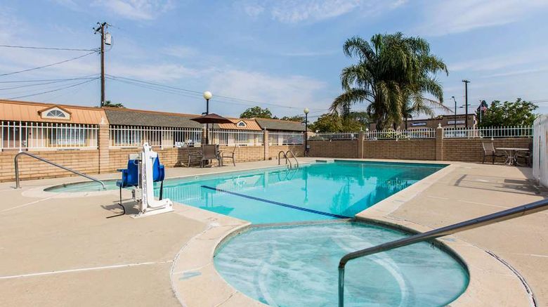 <b>Rodeway Inn Beaumont Pool</b>. Images powered by <a href="https://iceportal.shijigroup.com/" title="IcePortal" target="_blank">IcePortal</a>.