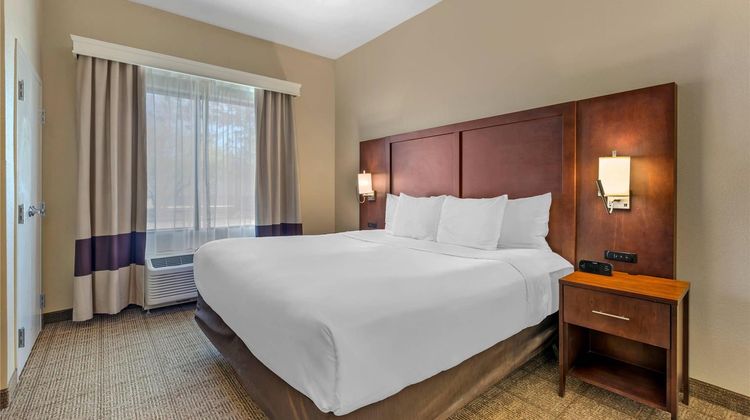 Comfort Suites Blythe Suite