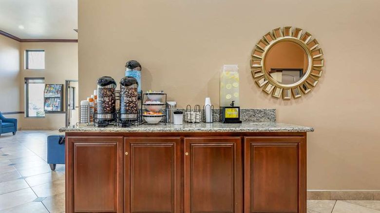 <b>Comfort Inn & Suites San Bernardino Lobby</b>. Images powered by <a href="https://iceportal.shijigroup.com/" title="IcePortal" target="_blank">IcePortal</a>.