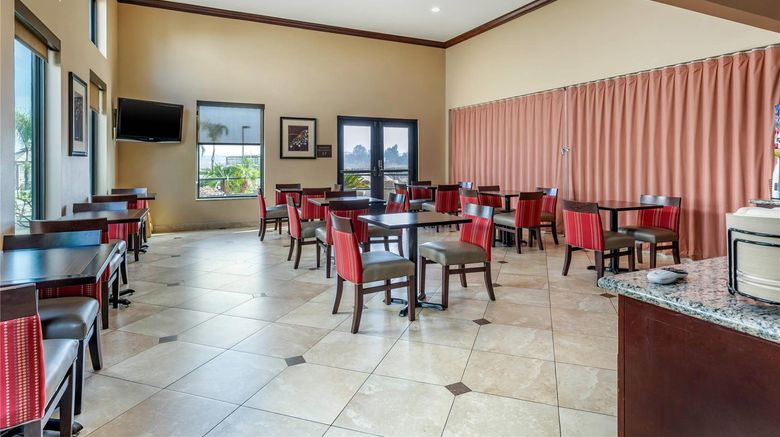 <b>Comfort Inn & Suites San Bernardino Restaurant</b>. Images powered by <a href="https://iceportal.shijigroup.com/" title="IcePortal" target="_blank">IcePortal</a>.