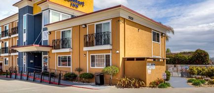 Comfort Inn Castro Valley Exterior