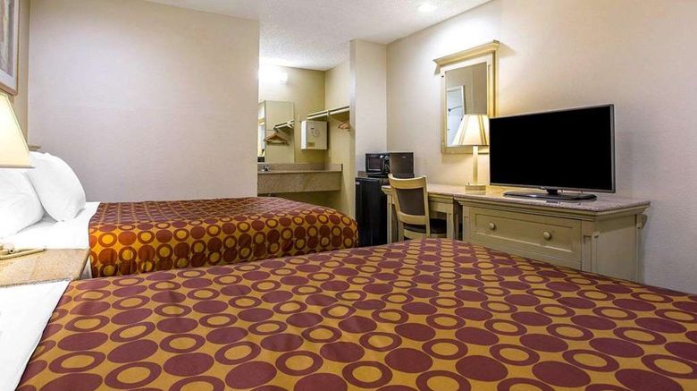 <b>Rodeway Inn Santee San Diego East Room</b>. Images powered by <a href="https://iceportal.shijigroup.com/" title="IcePortal" target="_blank">IcePortal</a>.