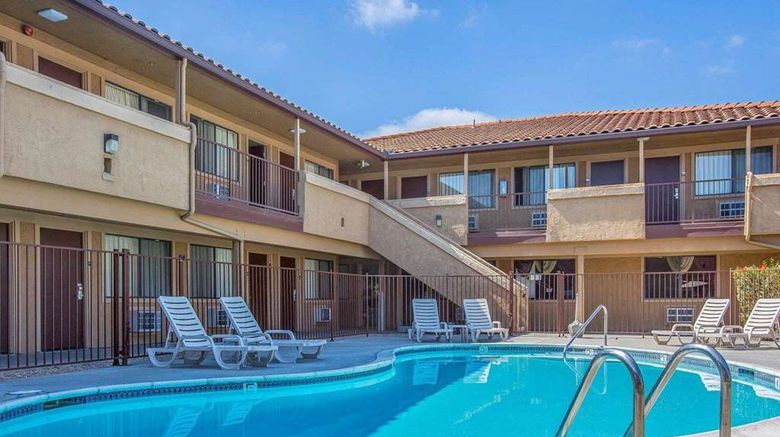 <b>Rodeway Inn Santee San Diego East Pool</b>. Images powered by <a href="https://iceportal.shijigroup.com/" title="IcePortal" target="_blank">IcePortal</a>.