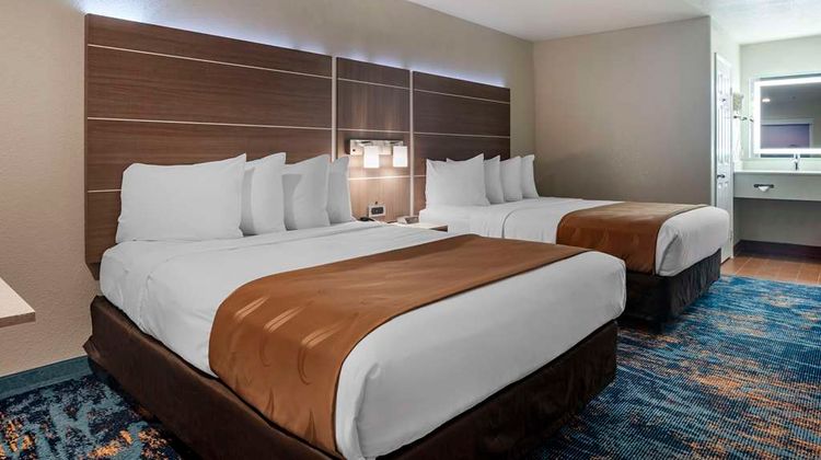 Quality Inn - Blythe Room