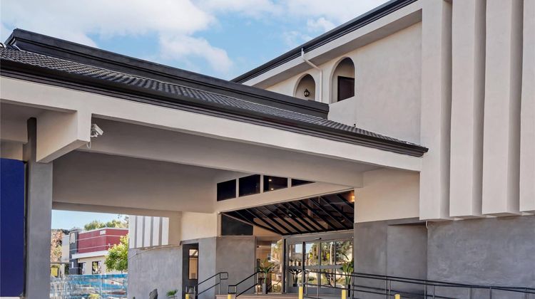 Comfort Inn & Suites Irvine Spectrum Exterior