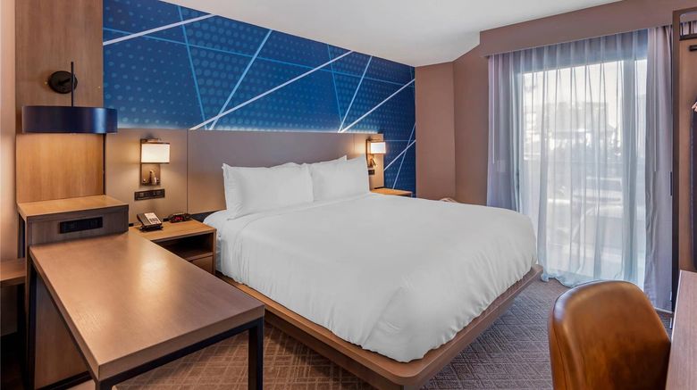 <b>Comfort Inn & Suites Irvine Spectrum Room</b>. Images powered by <a href="https://iceportal.shijigroup.com/" title="IcePortal" target="_blank">IcePortal</a>.