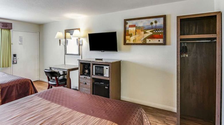 <b>Rodeway Inn San Ysidro Border Room</b>. Images powered by <a href="https://iceportal.shijigroup.com/" title="IcePortal" target="_blank">IcePortal</a>.