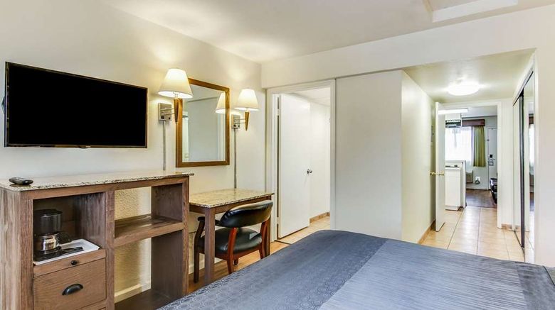 <b>Rodeway Inn San Ysidro Border Suite</b>. Images powered by <a href="https://iceportal.shijigroup.com/" title="IcePortal" target="_blank">IcePortal</a>.