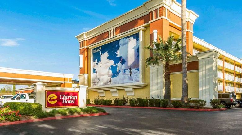 <b>Clarion Hotel Exterior</b>. Images powered by <a href="https://iceportal.shijigroup.com/" title="IcePortal" target="_blank">IcePortal</a>.