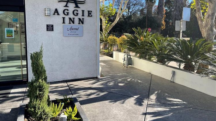 Aggie Inn, an Ascend Collection Hotel Exterior