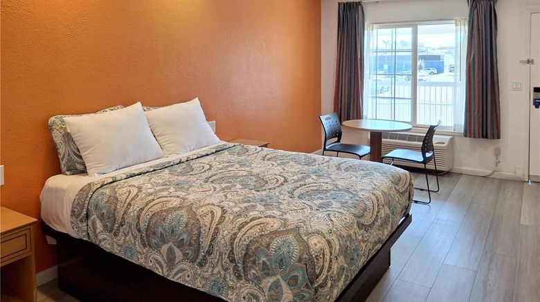<b>Rodeway Inn - Alameda/Oakland Room</b>. Images powered by <a href="https://iceportal.shijigroup.com/" title="IcePortal" target="_blank">IcePortal</a>.