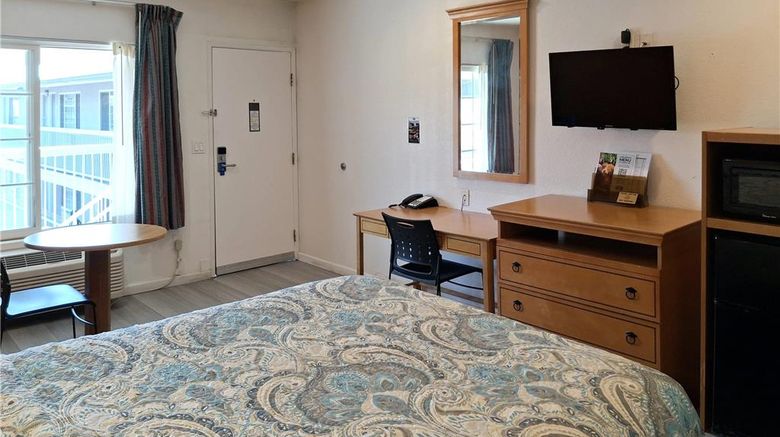 <b>Rodeway Inn - Alameda/Oakland Room</b>. Images powered by <a href="https://iceportal.shijigroup.com/" title="IcePortal" target="_blank">IcePortal</a>.