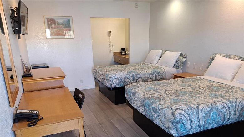 <b>Rodeway Inn - Alameda/Oakland Room</b>. Images powered by <a href="https://iceportal.shijigroup.com/" title="IcePortal" target="_blank">IcePortal</a>.