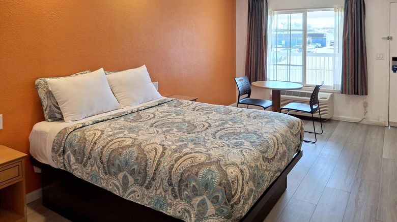 <b>Rodeway Inn - Alameda/Oakland Room</b>. Images powered by <a href="https://iceportal.shijigroup.com/" title="IcePortal" target="_blank">IcePortal</a>.