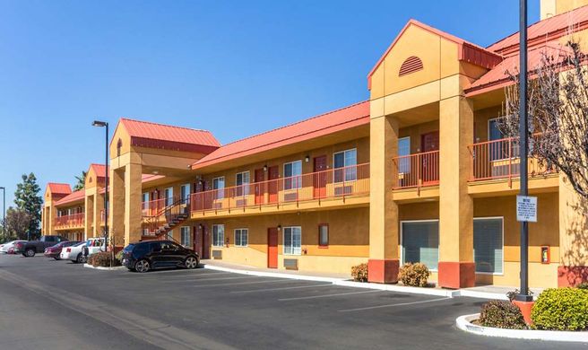 Quality Inn Exterior