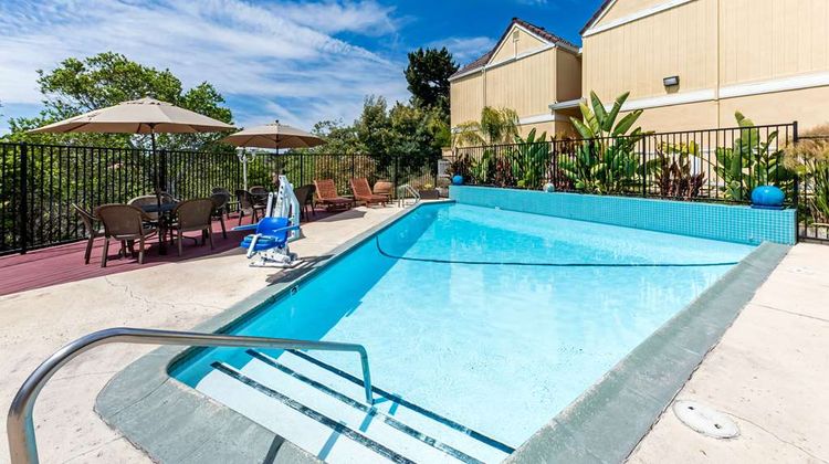 Quality Inn Capitola Pool