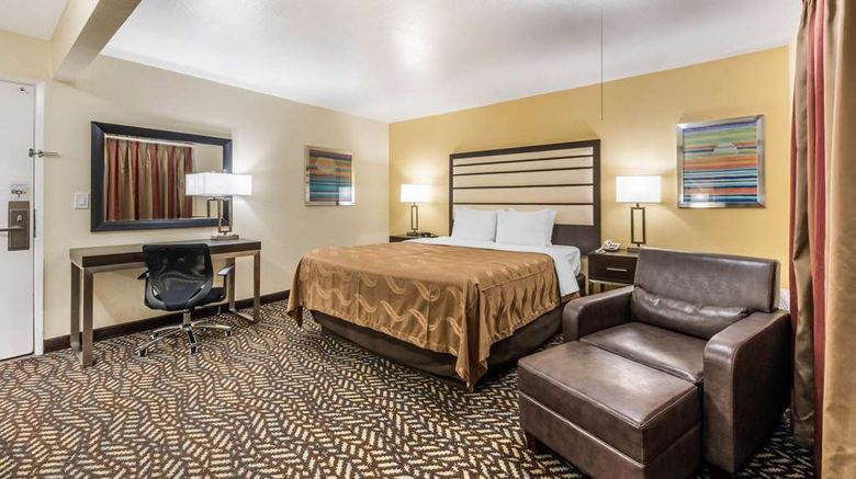 <b>Quality Inn Capitola Room</b>. Images powered by <a href="https://iceportal.shijigroup.com/" title="IcePortal" target="_blank">IcePortal</a>.