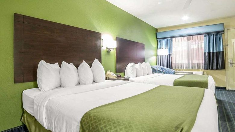 <b>Quality Inn Needles Room</b>. Images powered by <a href="https://iceportal.shijigroup.com/" title="IcePortal" target="_blank">IcePortal</a>.