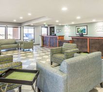 Quality Inn Needles Lobby