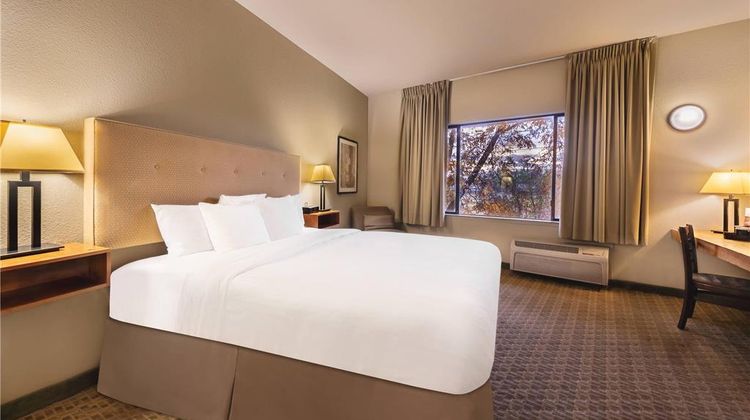 Gaia Hotel and Spa, Ascend Collection Room