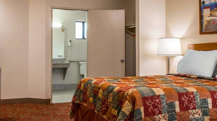 Rodeway Inn Encinitas North Room