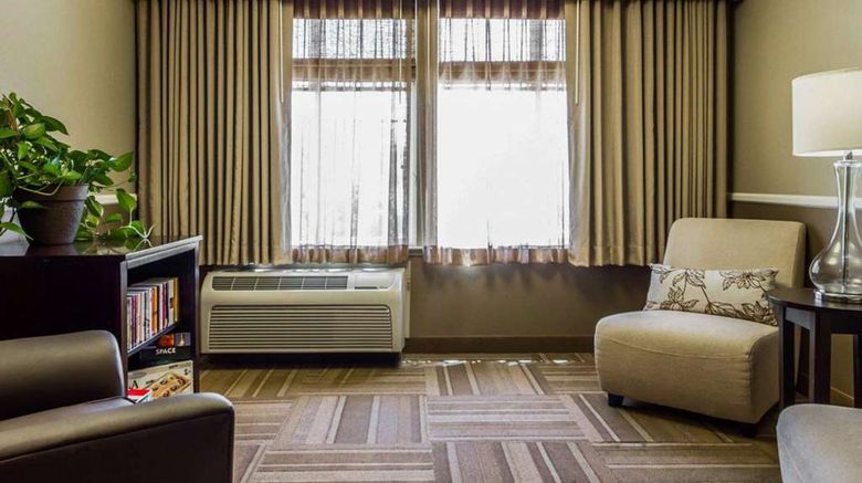 <b>Hotel Med Park, an Ascend Hotel Lobby</b>. Images powered by <a href="https://iceportal.shijigroup.com/" title="IcePortal" target="_blank">IcePortal</a>.