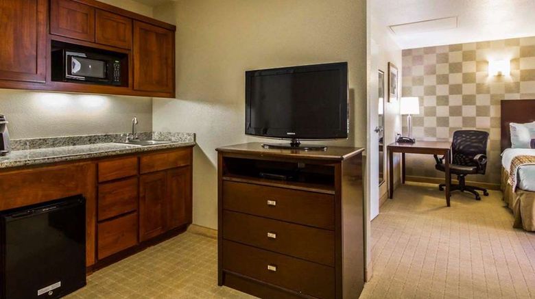 <b>Hotel Med Park, an Ascend Hotel Suite</b>. Images powered by <a href="https://iceportal.shijigroup.com/" title="IcePortal" target="_blank">IcePortal</a>.