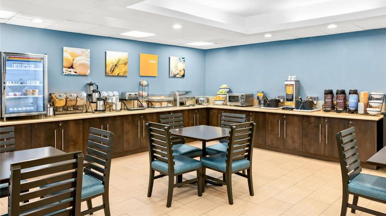 <b>Comfort Inn Chula Vista San Diego South Restaurant</b>. Images powered by <a href="https://iceportal.shijigroup.com/" title="IcePortal" target="_blank">IcePortal</a>.