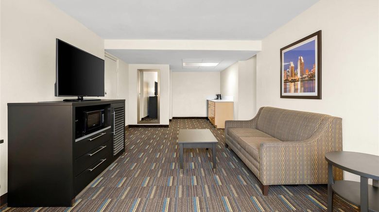 <b>Comfort Inn Chula Vista San Diego South Suite</b>. Images powered by <a href="https://iceportal.shijigroup.com/" title="IcePortal" target="_blank">IcePortal</a>.