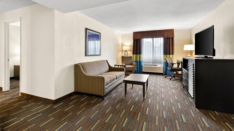 <b>Comfort Inn Chula Vista San Diego South Suite</b>. Images powered by <a href="https://iceportal.shijigroup.com/" title="IcePortal" target="_blank">IcePortal</a>.