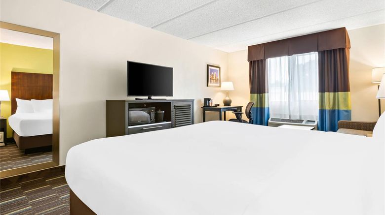 <b>Comfort Inn Chula Vista San Diego South Room</b>. Images powered by <a href="https://iceportal.shijigroup.com/" title="IcePortal" target="_blank">IcePortal</a>.