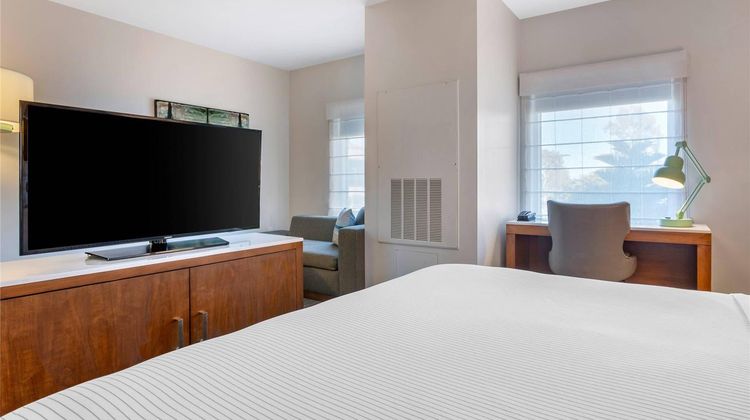 Cambria Hotel LAX Suite