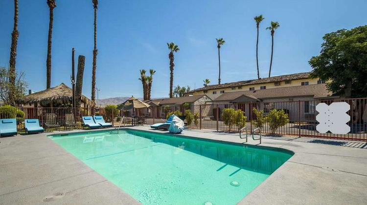 Rodeway Inn & Suites Pool