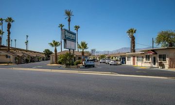 Rodeway Inn & Suites