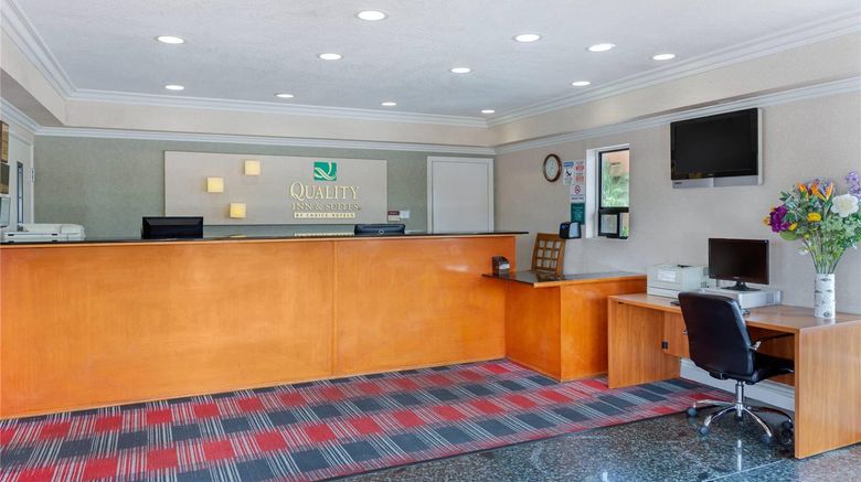 <b>Quality Inn & Suites Oceanside Lobby</b>. Images powered by <a href="https://iceportal.shijigroup.com/" title="IcePortal" target="_blank">IcePortal</a>.