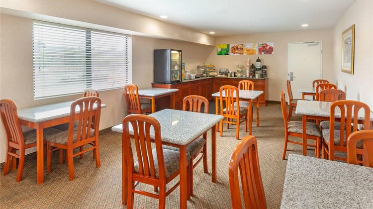Quality Inn & Suites Oceanside Restaurant