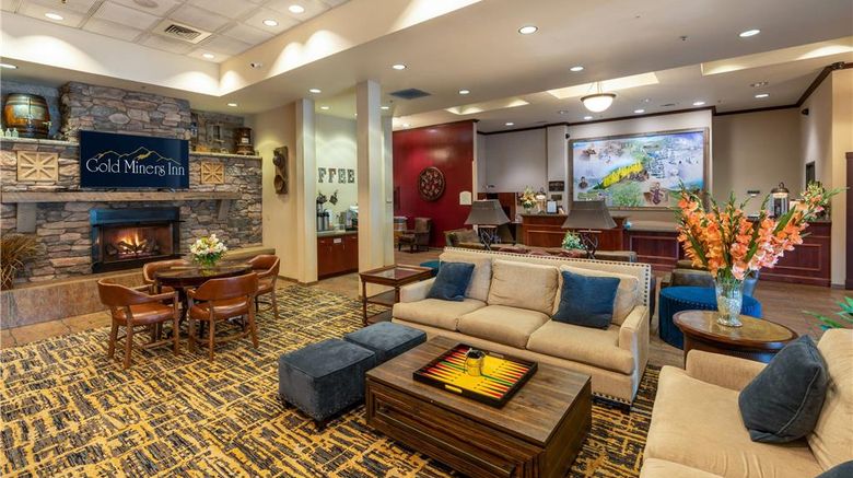 <b>Gold Miners Inn, an Ascend Hotel Coll Lobby</b>. Images powered by <a href="https://iceportal.shijigroup.com/" title="IcePortal" target="_blank">IcePortal</a>.