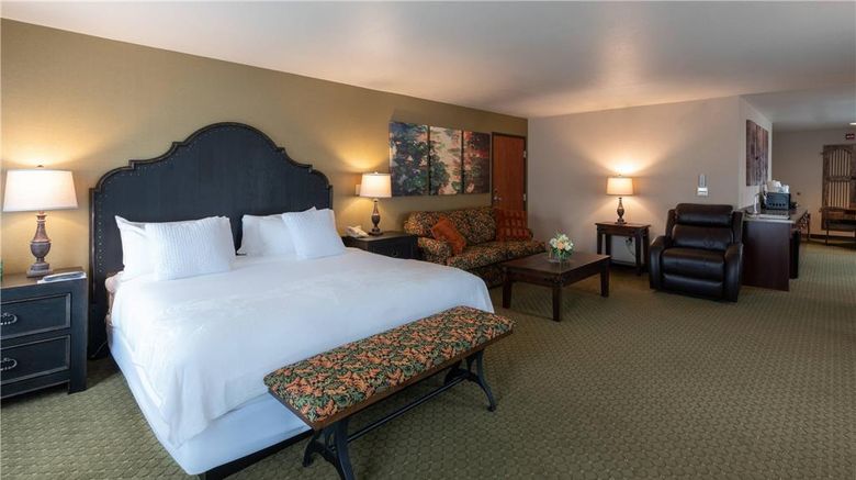 <b>Gold Miners Inn, an Ascend Hotel Coll Room</b>. Images powered by <a href="https://iceportal.shijigroup.com/" title="IcePortal" target="_blank">IcePortal</a>.