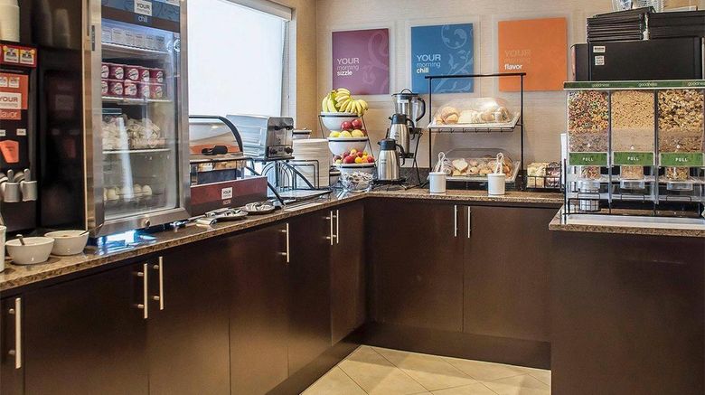 <b>Comfort Inn Fort Erie Restaurant</b>. Images powered by <a href="https://iceportal.shijigroup.com/" title="IcePortal" target="_blank">IcePortal</a>.