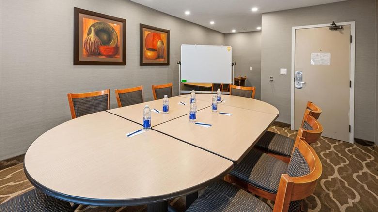 <b>Comfort Inn St Thomas Meeting</b>. Images powered by <a href="https://iceportal.shijigroup.com/" title="IcePortal" target="_blank">IcePortal</a>.