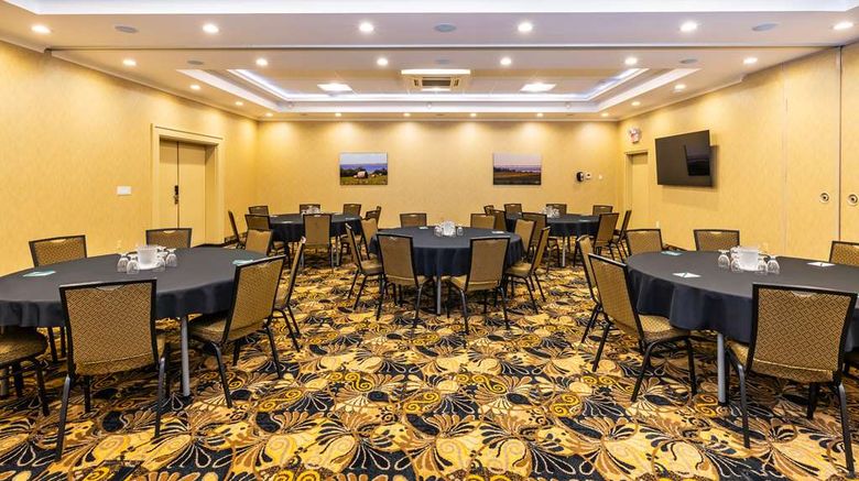 <b>Quality Inn Garden of the Gulf Meeting</b>. Images powered by <a href="https://iceportal.shijigroup.com/" title="IcePortal" target="_blank">IcePortal</a>.