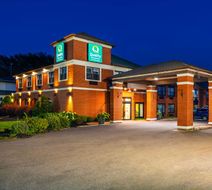 Quality Inn Garden of the Gulf Exterior