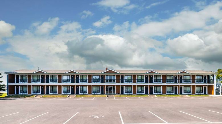 <b>Quality Inn Garden of the Gulf Exterior</b>. Images powered by <a href="https://iceportal.shijigroup.com/" title="IcePortal" target="_blank">IcePortal</a>.