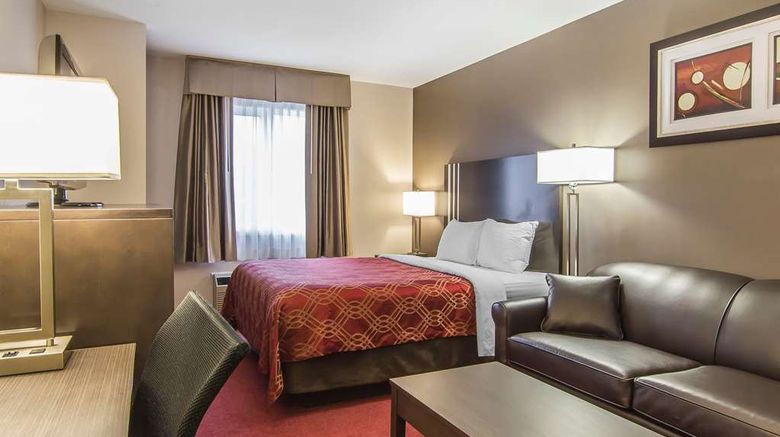 <b>Econo Lodge Room</b>. Images powered by <a href="https://iceportal.shijigroup.com/" title="IcePortal" target="_blank">IcePortal</a>.
