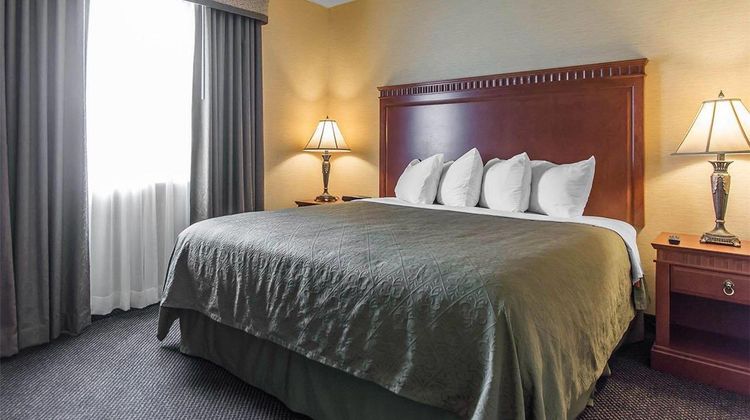 Quality Inn Bay Front Room