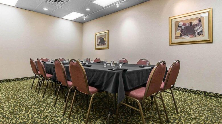 <b>Quality Inn Bay Front Meeting</b>. Images powered by <a href="https://iceportal.shijigroup.com/" title="IcePortal" target="_blank">IcePortal</a>.